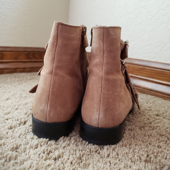 Asos Design Alissa Buckled Flat Boots - Picture 3 of 11